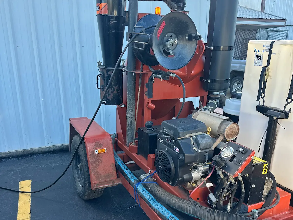 Hydro jetting equipment used for drain and sewer cleaning